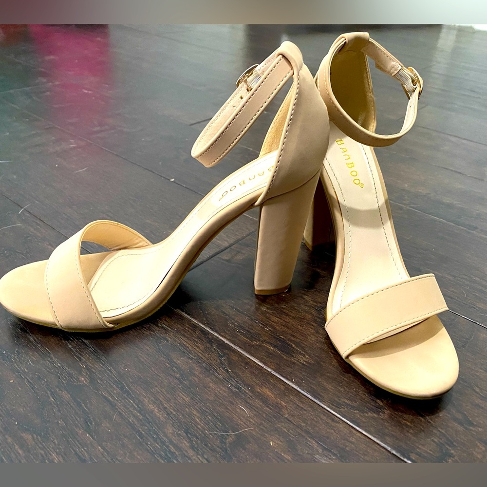Nude Block Heels, Sz 6